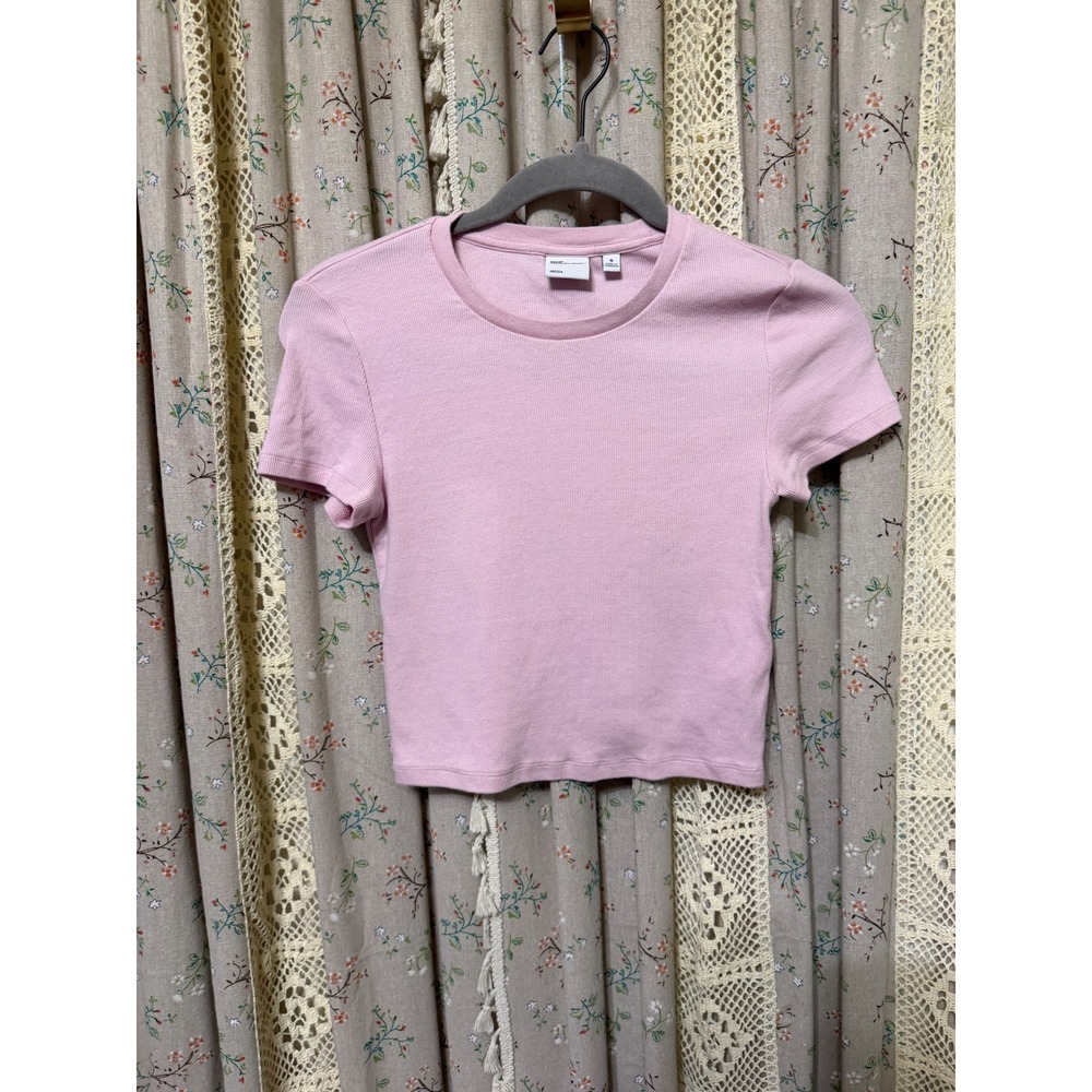 Aritzia TNA HomeStretch Pink Ribbed Baby Crew Waist T Shirt Size S